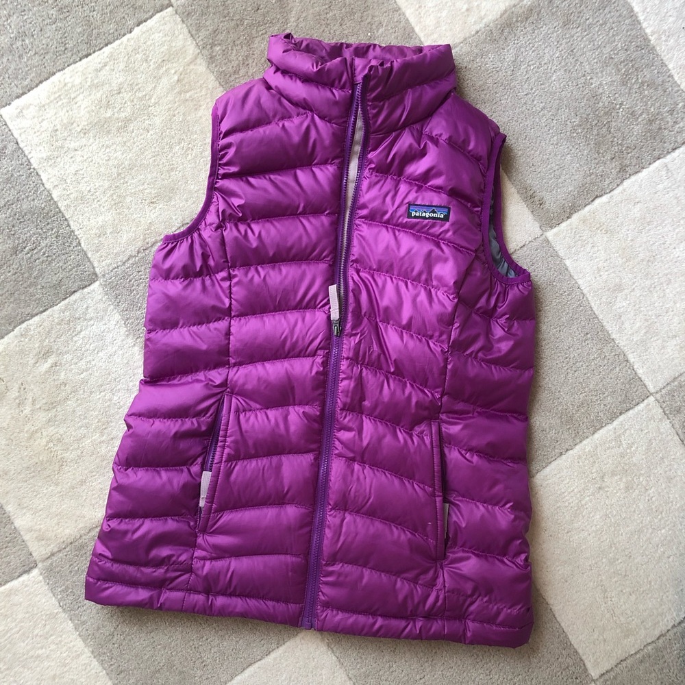 NEW Patagonia girls down vest
